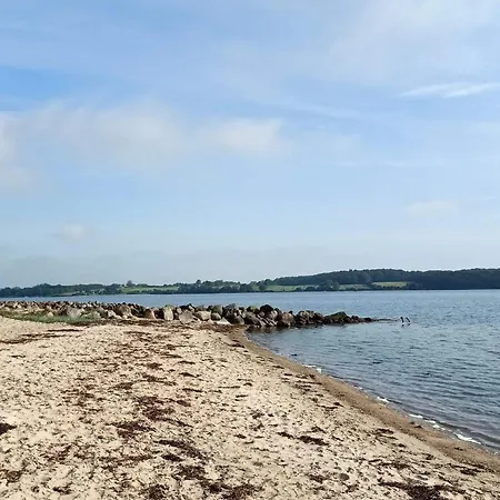 Panoramic Seaside Escape - By Traum بيت للعطل أبينرا